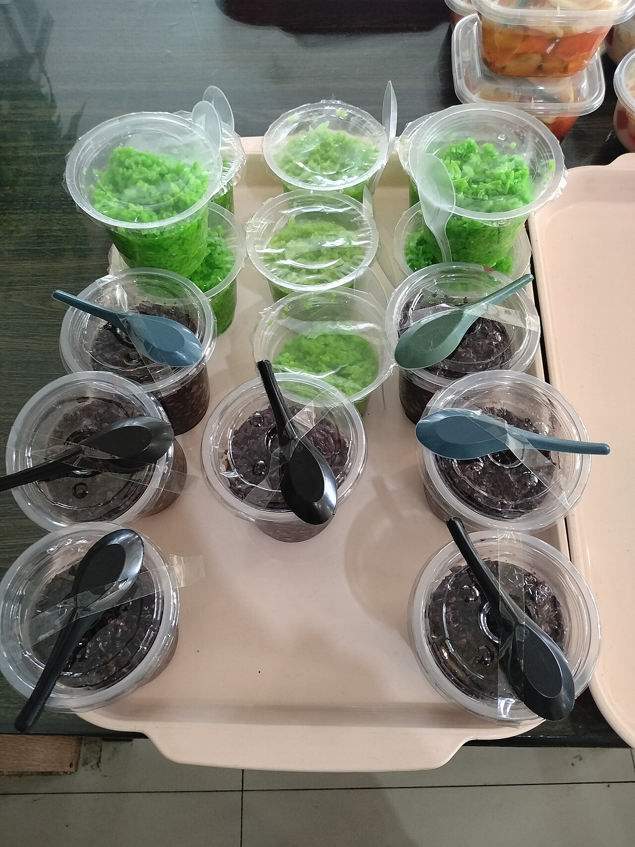 Bolu ketan hitam 20cm keju lumer