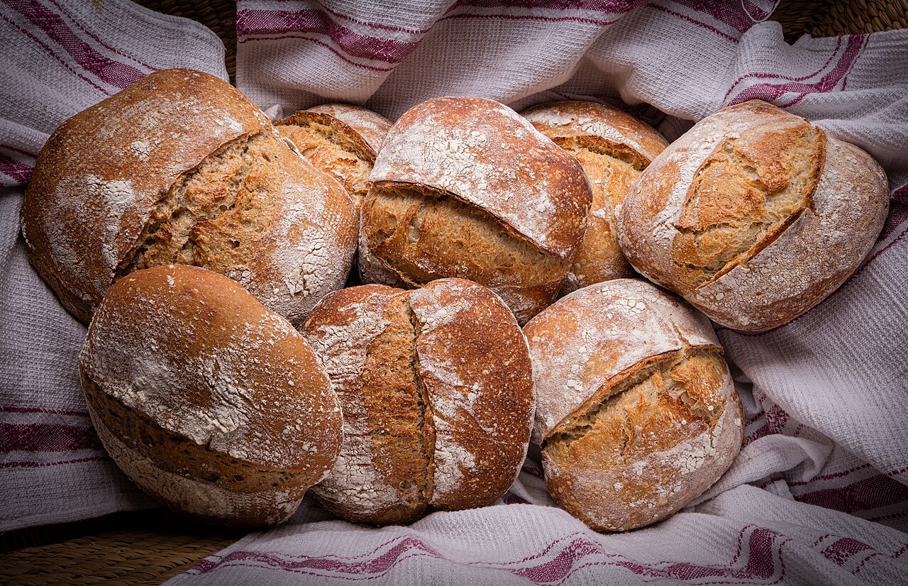 Mix bread (garlic+dirty bun)